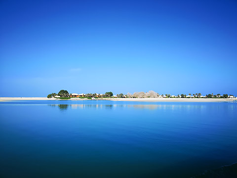 Ritz-Carlton Al Hamra Beach