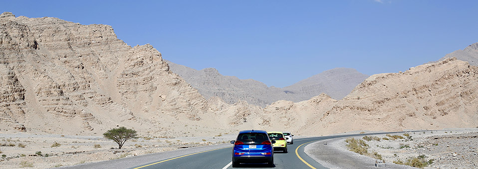 Mit Elektroautos zum Jebel Jais