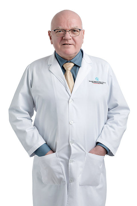 Dr. Diethart Bayer