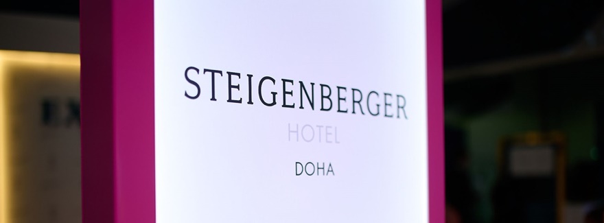 Ein Fan-Hotel in Doha