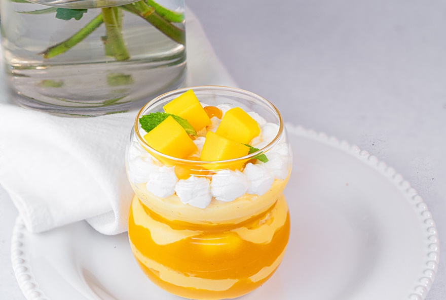 Mango Trifle