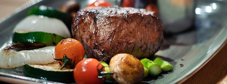 Steaks und Schnitzel bei Le Burger