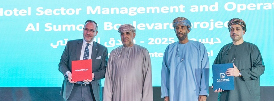 Vertragsunterzeichnung für Hotel im Oman