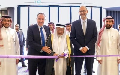 Ribbon-Cutting in Saudi Arabien